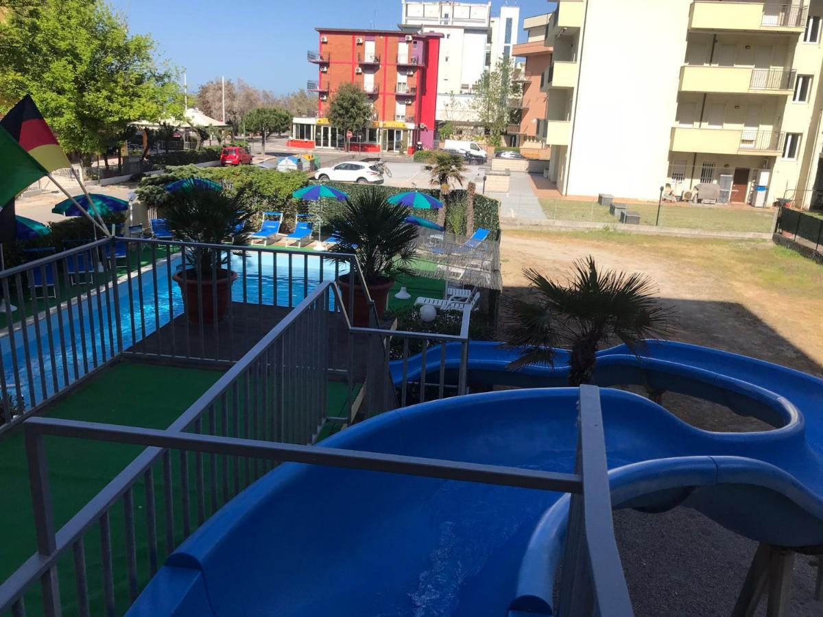 Club Hotel Residence Cesenatico Dış mekan fotoğraf