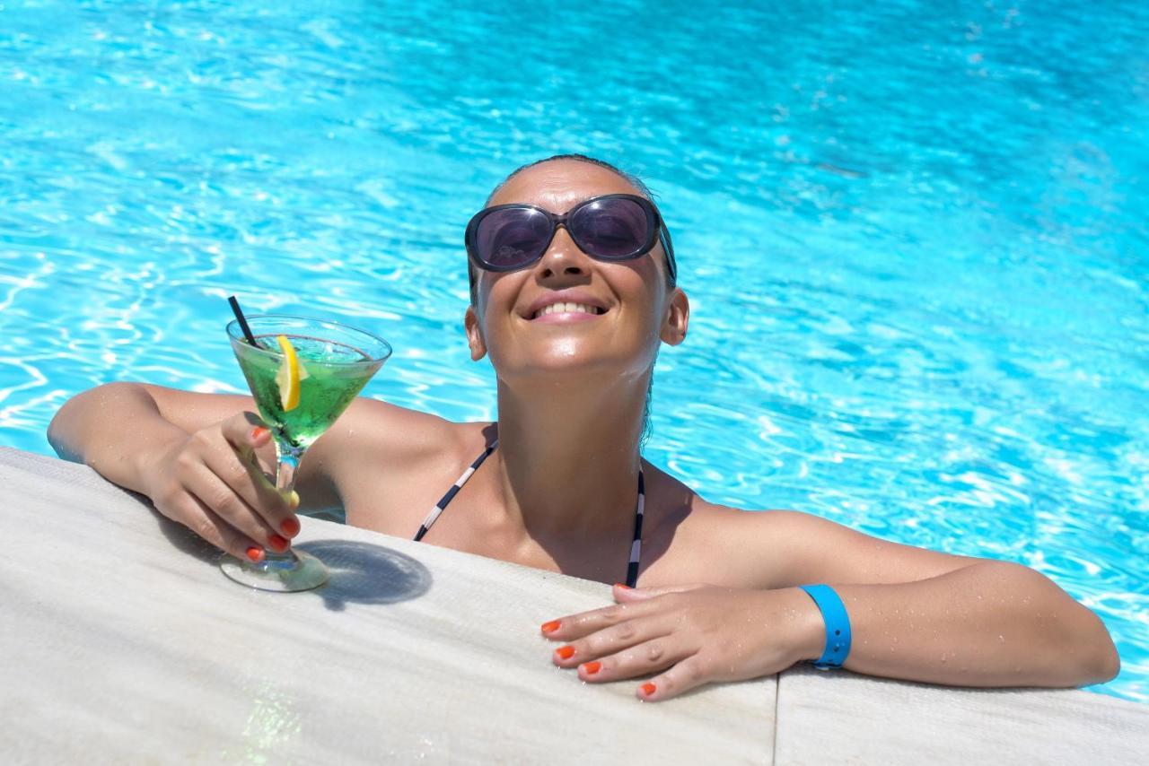 Club Hotel Residence Cesenatico Dış mekan fotoğraf