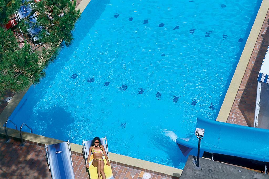 Club Hotel Residence Cesenatico Dış mekan fotoğraf