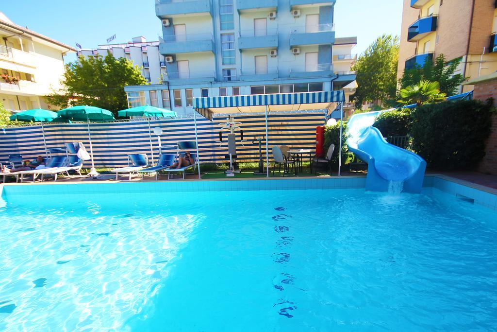 Club Hotel Residence Cesenatico Dış mekan fotoğraf