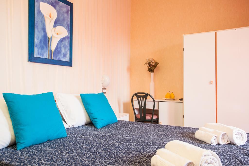 Club Hotel Residence Cesenatico Dış mekan fotoğraf